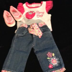 Berry cute pink and white blue Jean set.